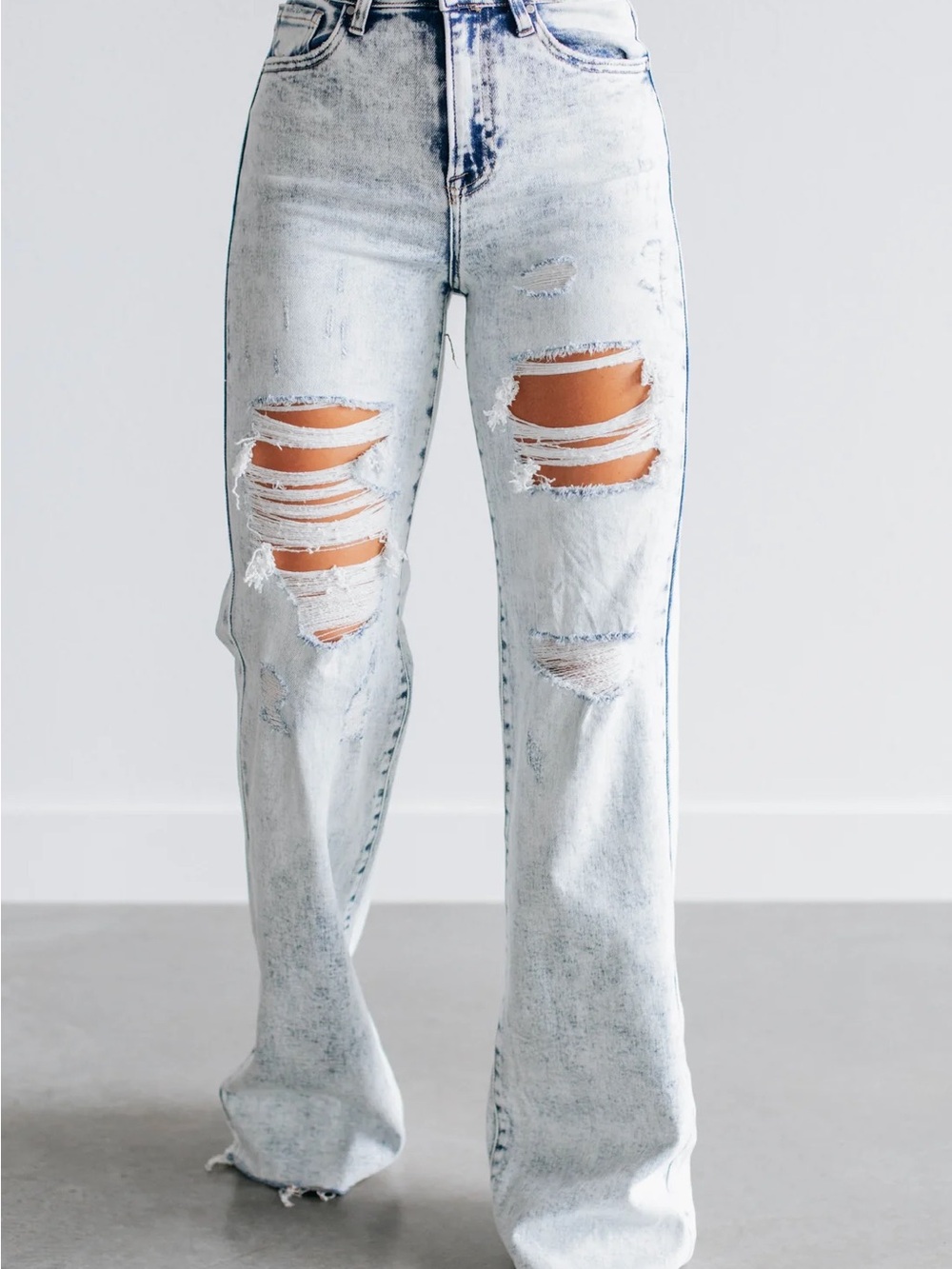 Avril Risen Jeans - Acid Light Wash NWT